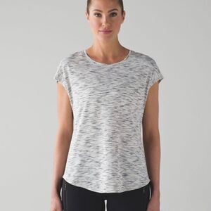 Lululemon Shirt Lost In Pace Short Sleeve Space Dye Black White Fits like a 6